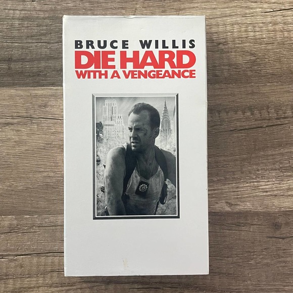 DIE HARD WITH A VENGEANCE | BRUCE WILLIS - FOX VIDEO [ VHS ] - Picture 1 of 5
